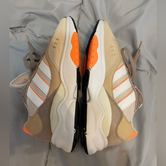 Adidas Retropy F90 Women's Sneakers in Tan and Orange Size 8 - Picture 4 of 7